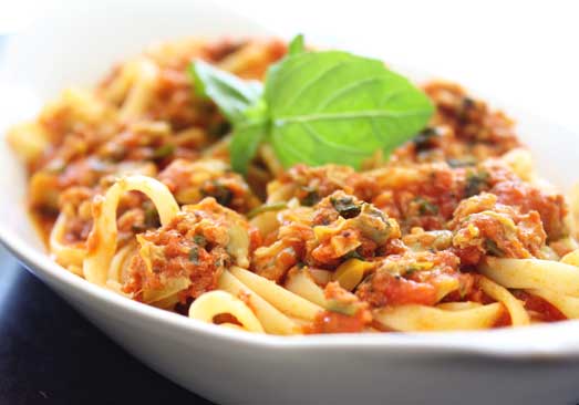 Baby Clams With Linguini Marinara