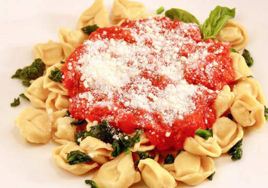 Cheese Tortellini with Pomodoro Sauce and Parmesan Cheese - Individual Meal