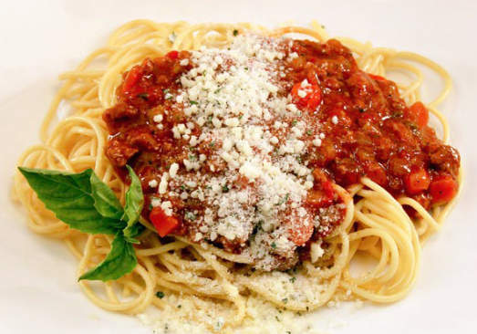 Spaghetti Pasta with Beef Bolognese Sauce and Parmesan Cheese - Individual Meal