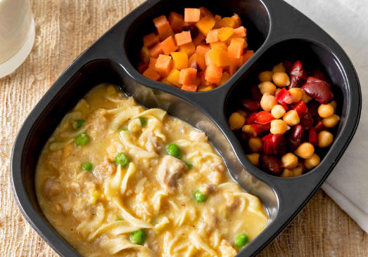 Chicken Noodle Casserole with Bean Blend & Three Seasons Blend - Individual Meal