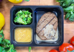 Salisbury Steak with Sauce, Sweet Mashed Potatoes & Broccoli - Individual Meal